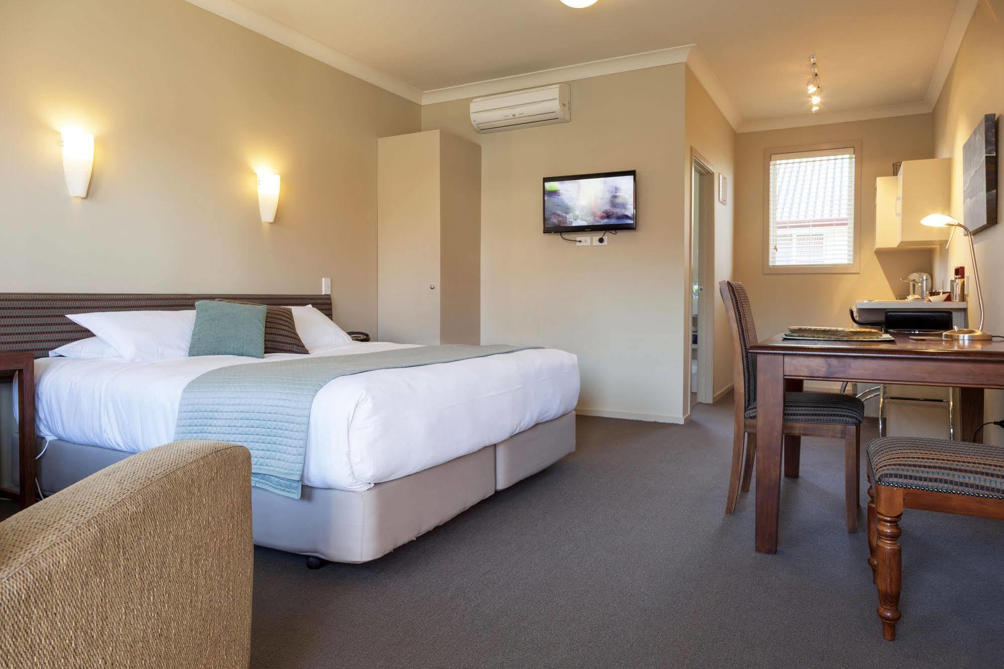 Hawkdun Lodge Motel Ranfurly Exterior photo